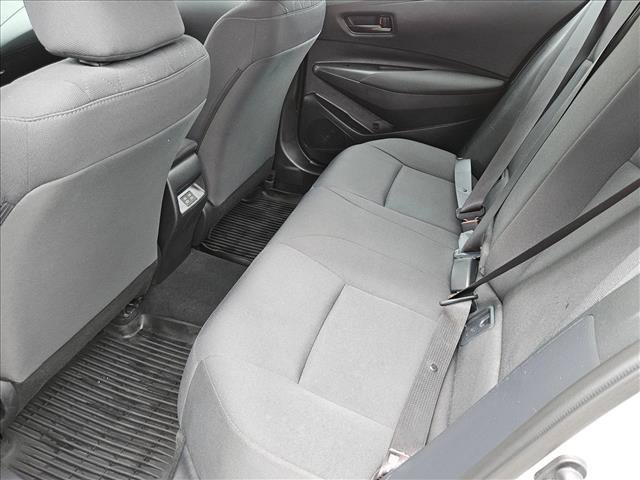 Used 2025 Toyota Corolla LE FWD image 17