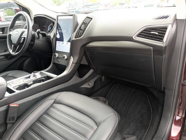 Used 2022 Ford Edge SEL w/ Convenience Package AWD/4WD image 5