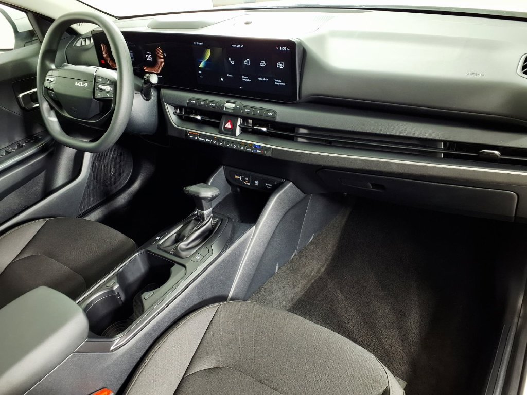 Used 2026 Kia K4 FWD image 13