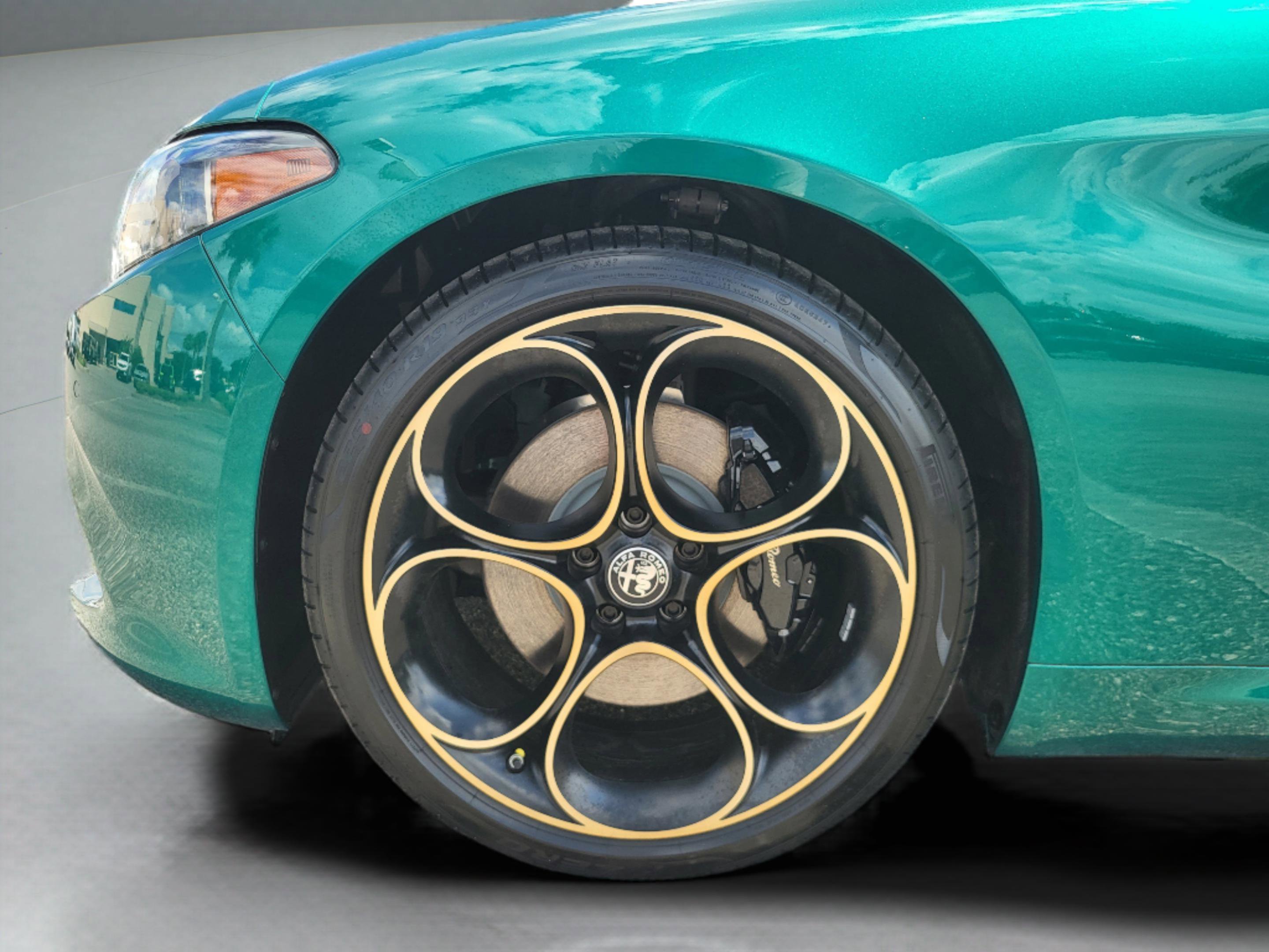 New 2025 Alfa Romeo Giulia w/ Driving Assist Package RWD image 9