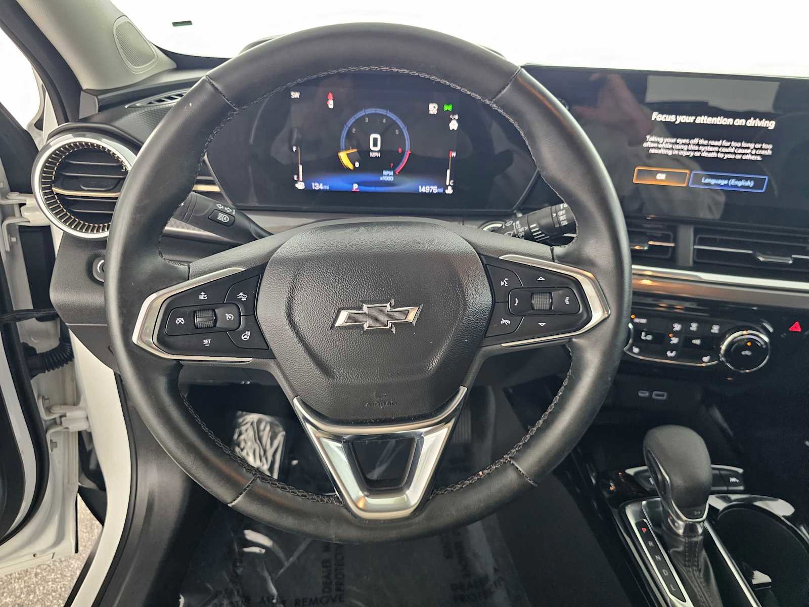 Used 2024 Chevrolet Trax ACTIV w/ Sunroof Package FWD image 22