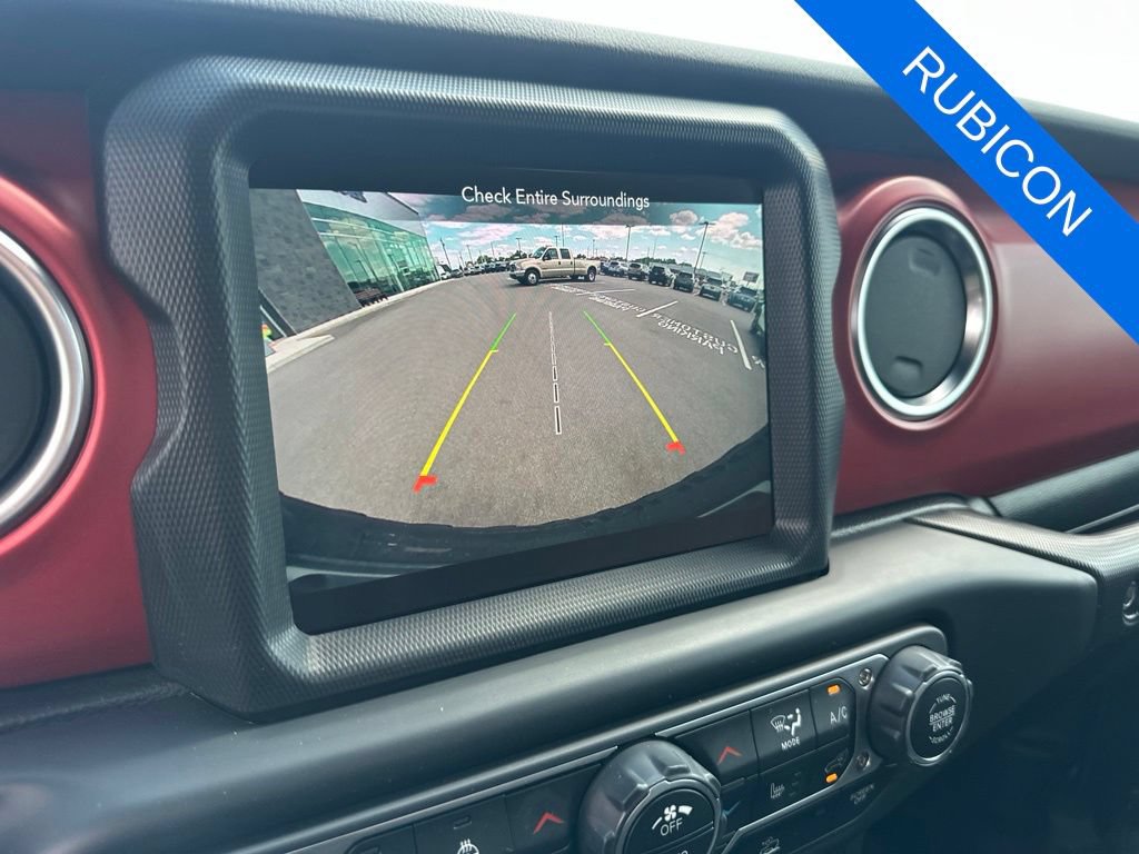 Used 2023 Jeep Wrangler Unlimited Rubicon w/ Cold Weather Group AWD/4WD image 18