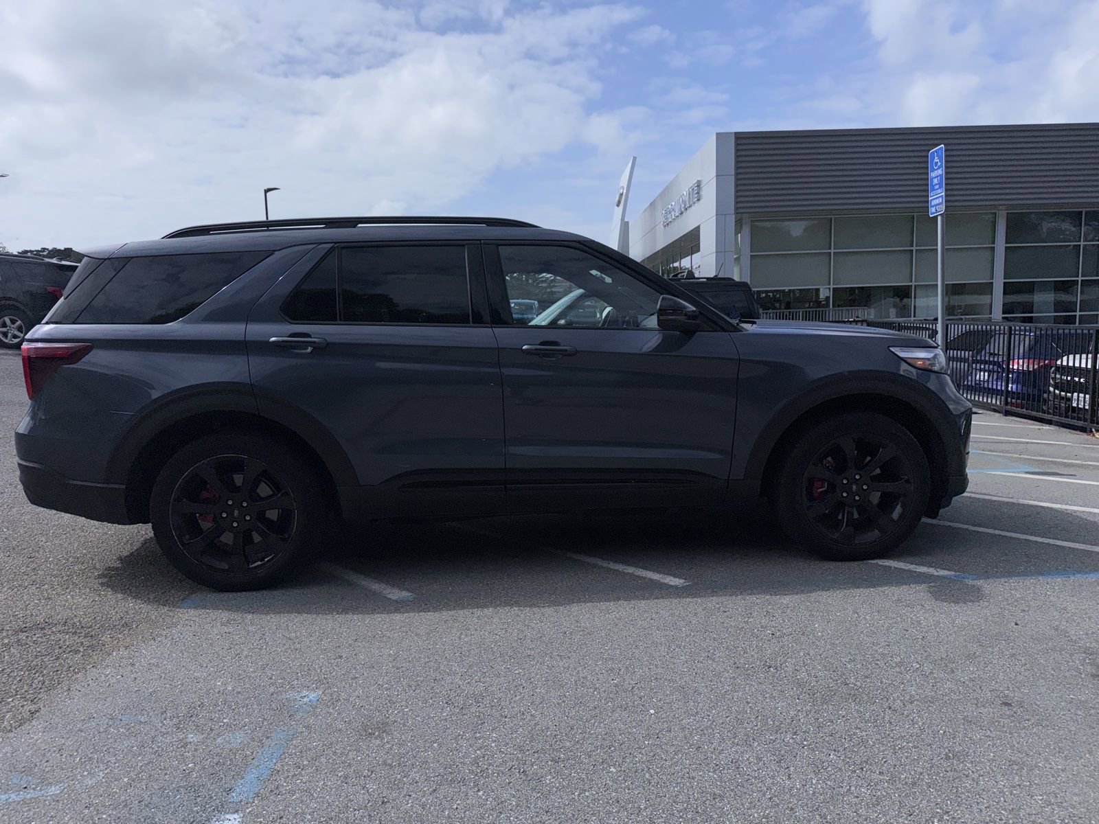 Used 2021 Ford Explorer ST w/ Equipment Group 401A AWD/4WD image 12