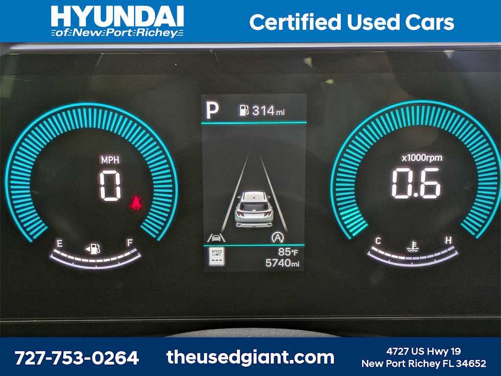 Used 2025 Hyundai Tucson SE image 28