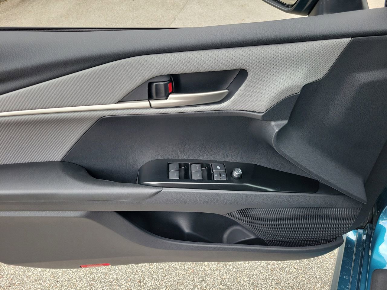 New 2026 Toyota Camry SE FWD image 14