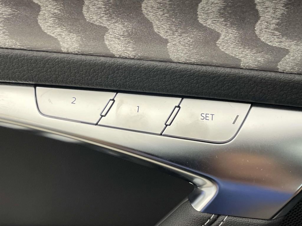 New 2025 Audi A6 Premium Plus image 36