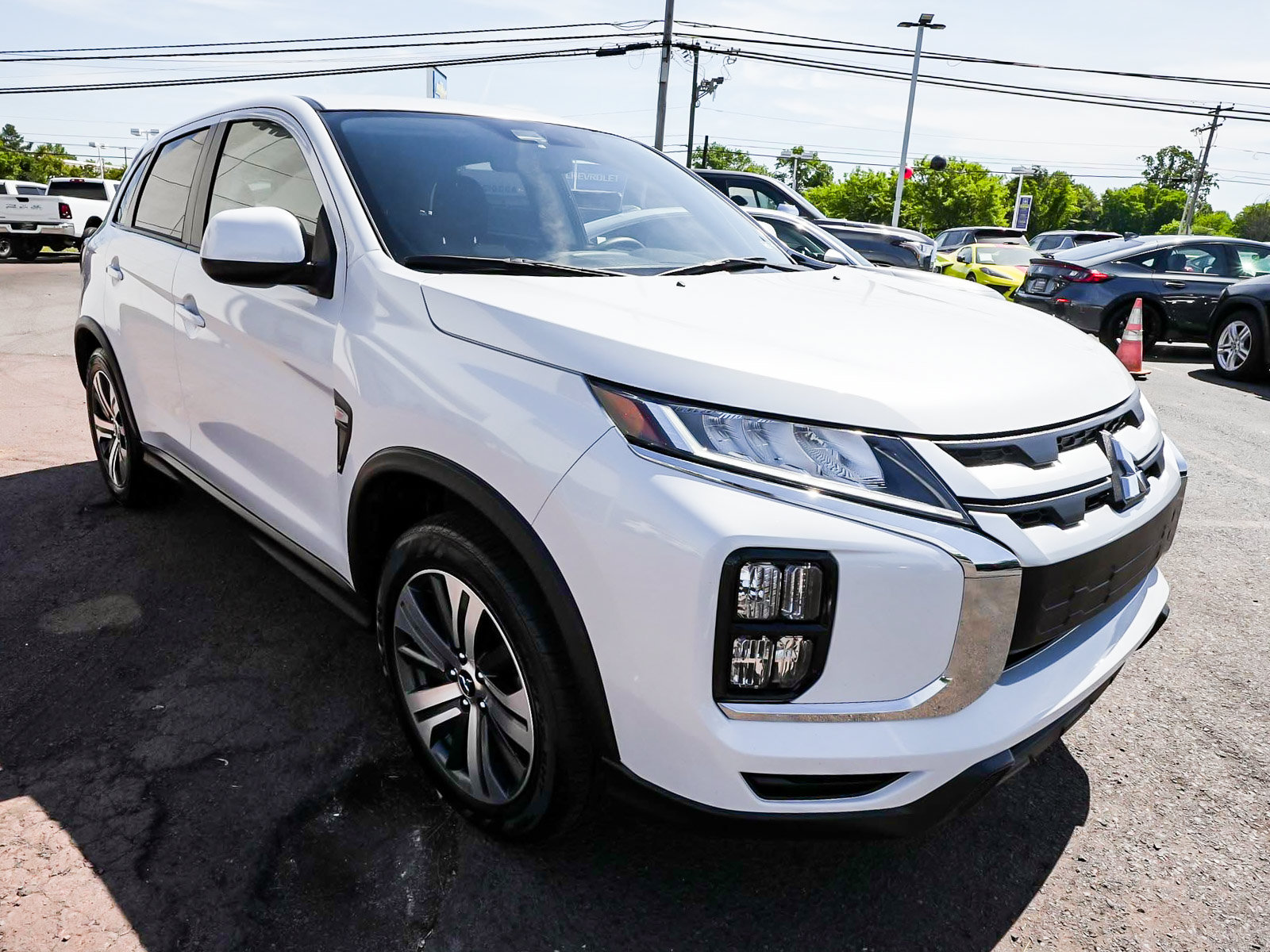 Used 2024 Mitsubishi Outlander Sport ES AWD/4WD image 3