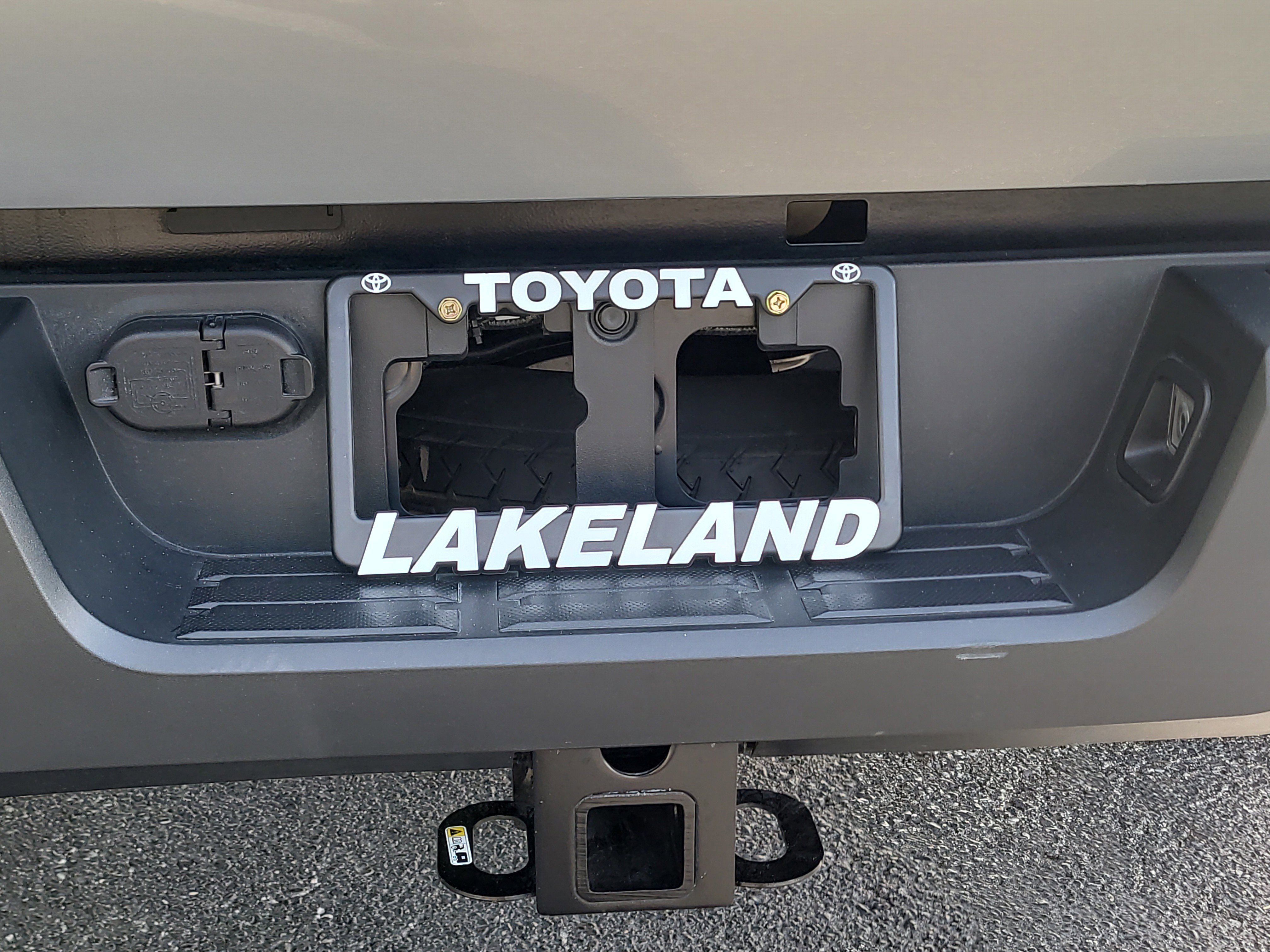 Certified 2025 Toyota Tacoma SR image 12