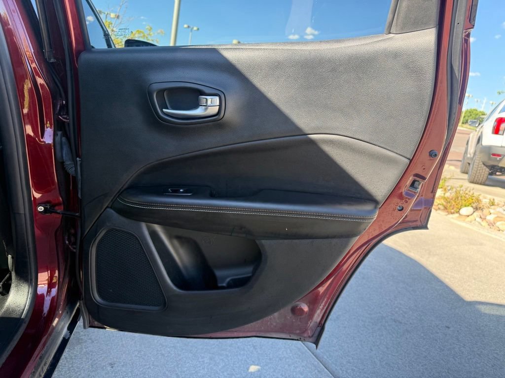 Used 2020 Jeep Compass Latitude AWD/4WD image 26