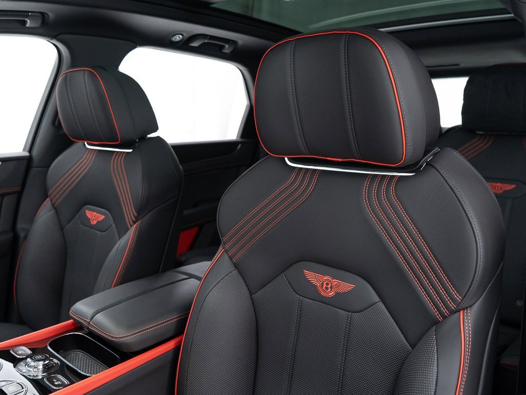 Certified 2025 Bentley Bentayga image 16