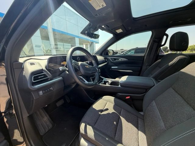 Used 2026 Chevrolet Traverse LT w/ Sun and Wheel Package AWD/4WD image 9