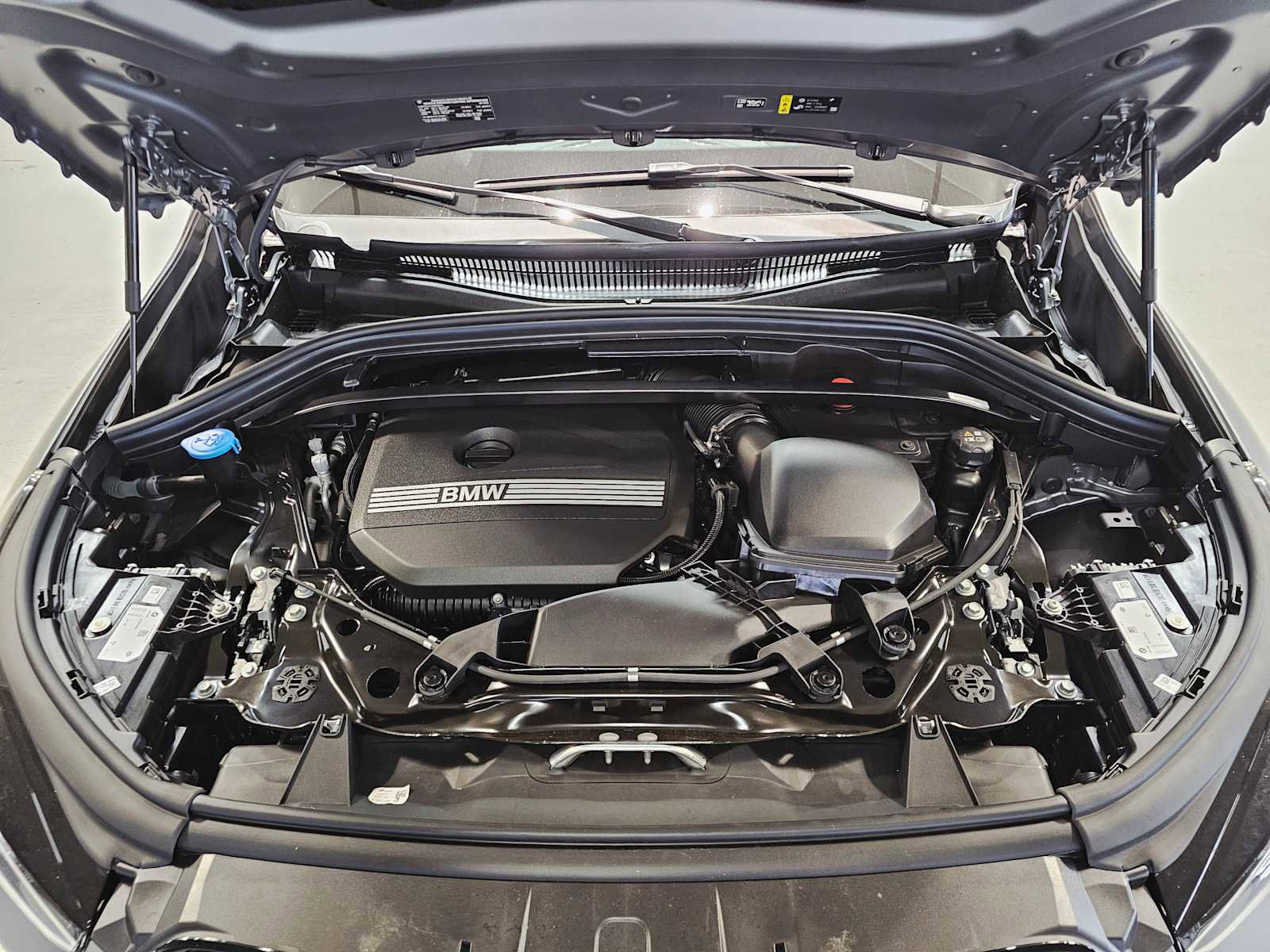 New 2025 BMW X1 xDrive28i image 9