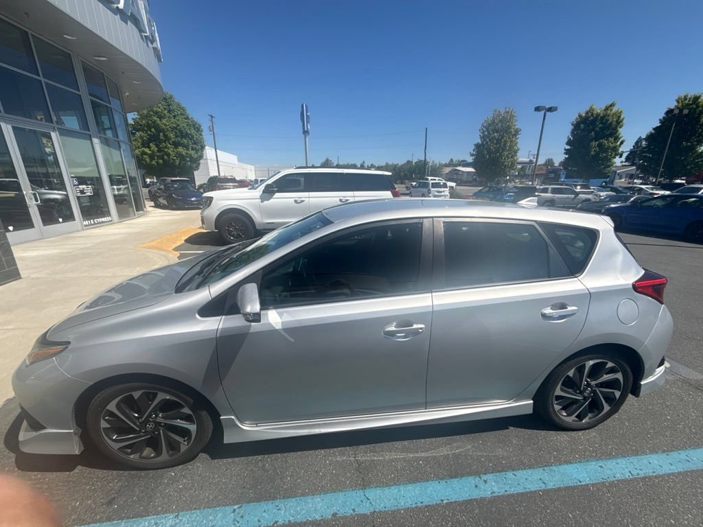 Used 2016 Scion iM FWD image 2