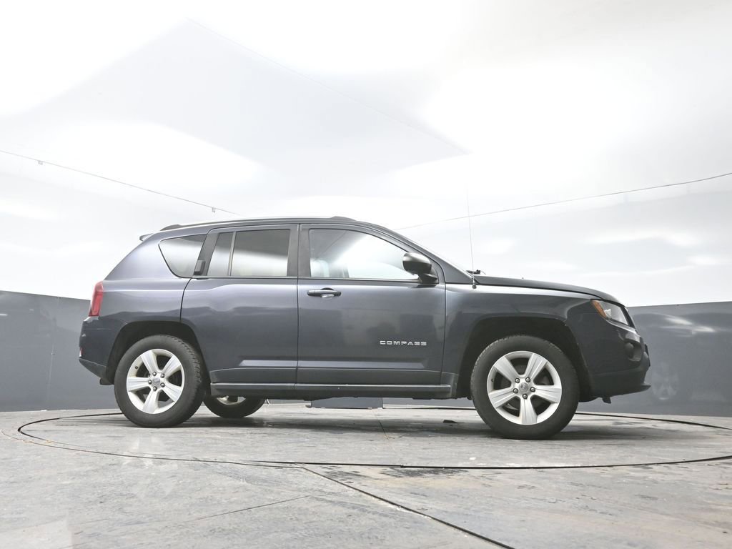 Used 2015 Jeep Compass Sport w/ Power Value Group image 22