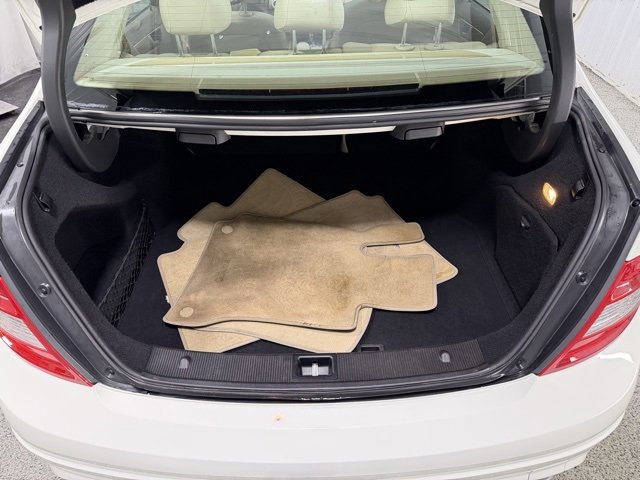 Used 2009 Mercedes-Benz C 300 4MATIC Sedan image 9