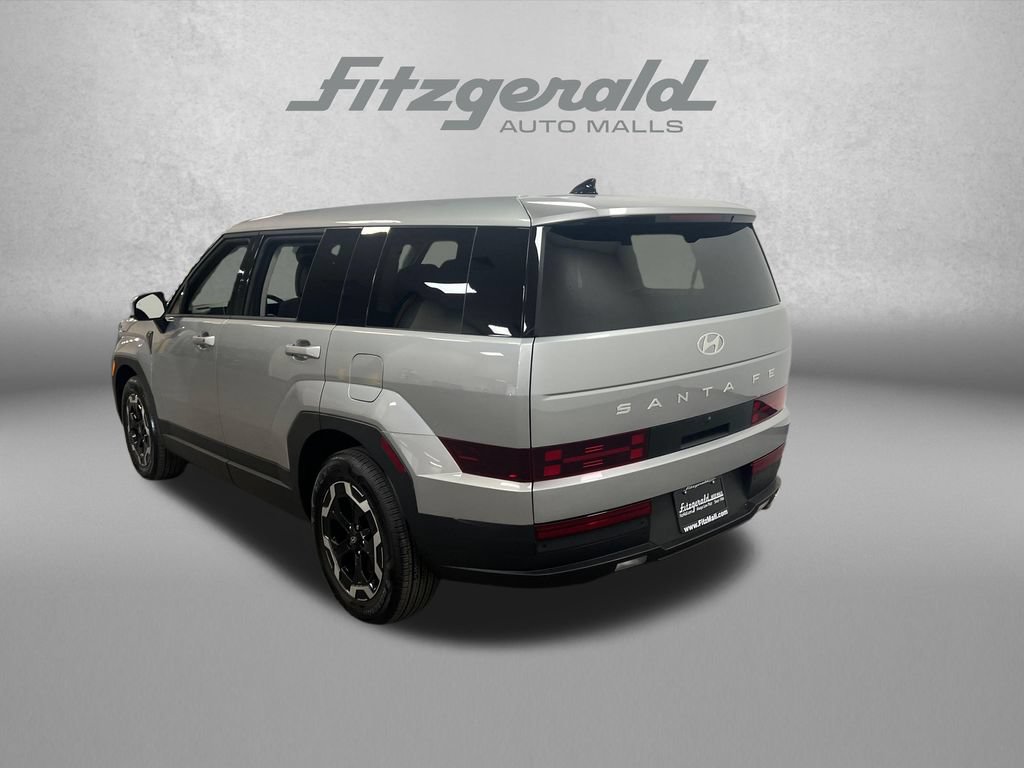 Used 2026 Hyundai Santa Fe SE FWD image 3