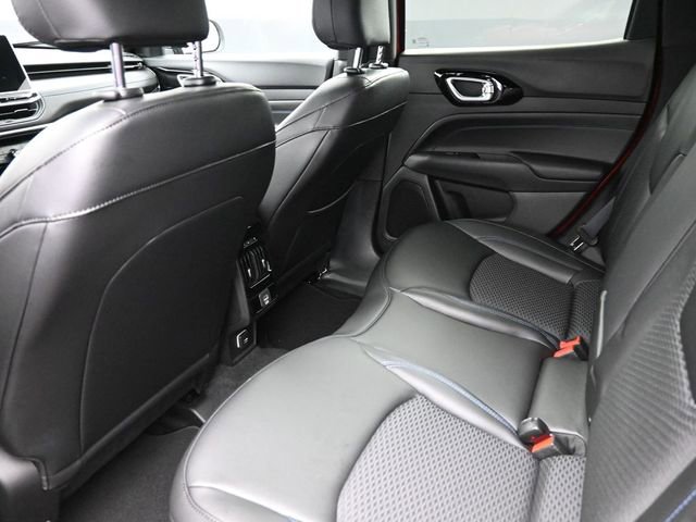 New 2026 Jeep Compass Latitude image 15