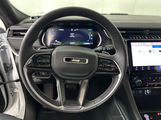 Used 2022 Jeep Grand Cherokee Overland image 14