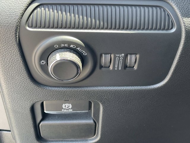 New 2026 Jeep Grand Wagoneer L Limited AWD/4WD image 33