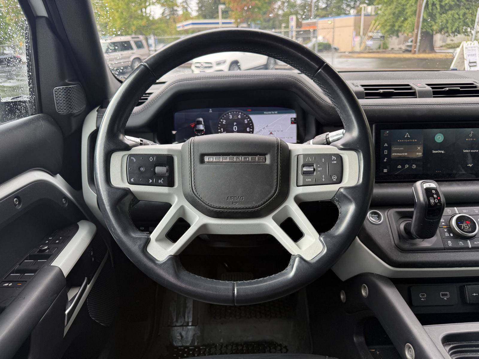 Used 2020 Land Rover Defender 110 HSE AWD/4WD image 16