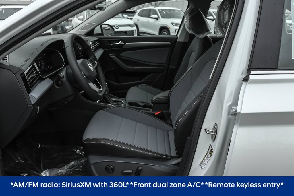 Used 2026 Volkswagen Jetta SE FWD image 5