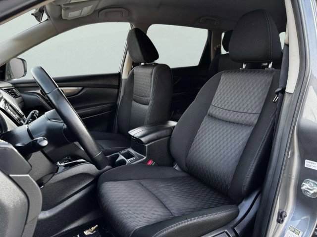Used 2020 Nissan Rogue S w/ Special Edition Package image 18