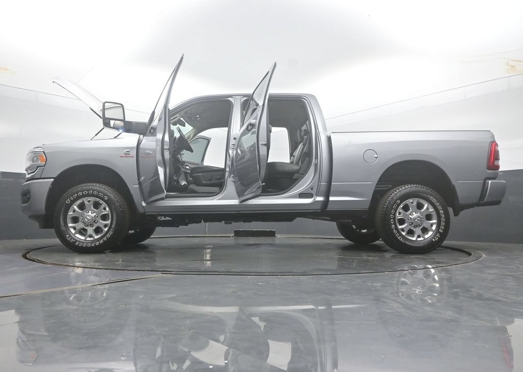 Used 2024 RAM 2500 Laramie AWD/4WD image 63