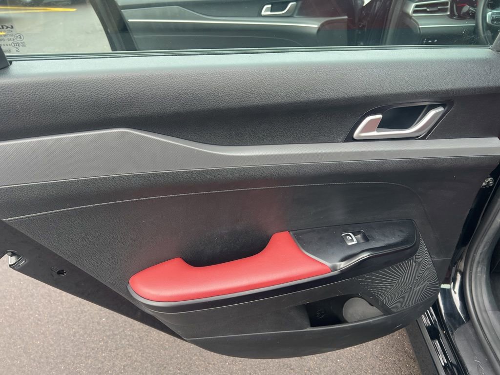 Used 2022 Kia K5 GT-Line w/ GT-Line FWD Premium Package image 11