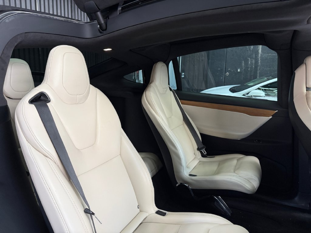 Used 2019 Tesla Model X AWD/4WD image 31