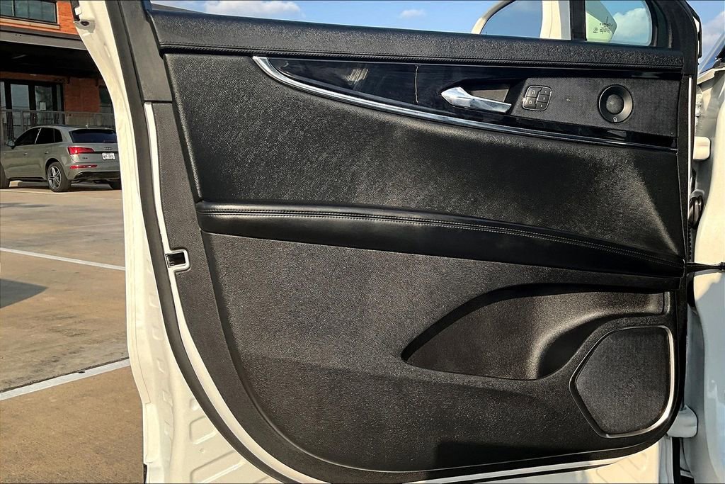 Used 2021 Lincoln Nautilus Reserve w/ Cargo Utility Package image 24