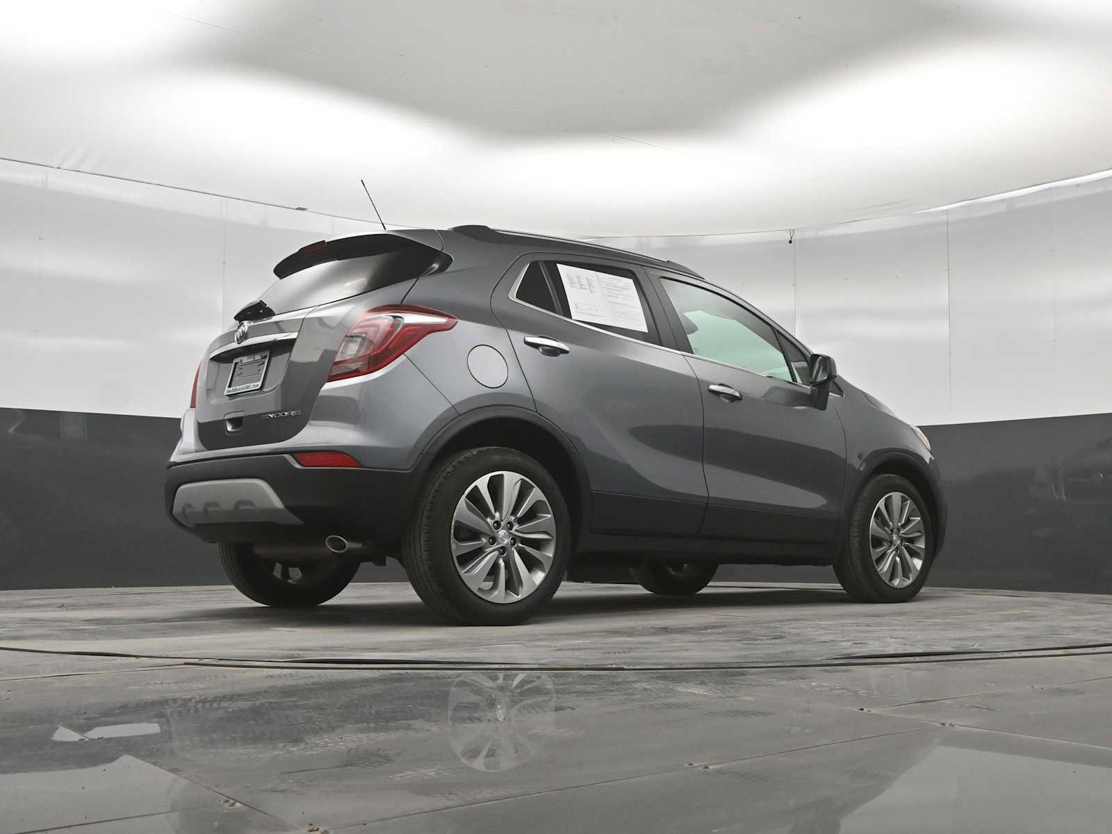 Used 2020 Buick Encore Preferred FWD image 38