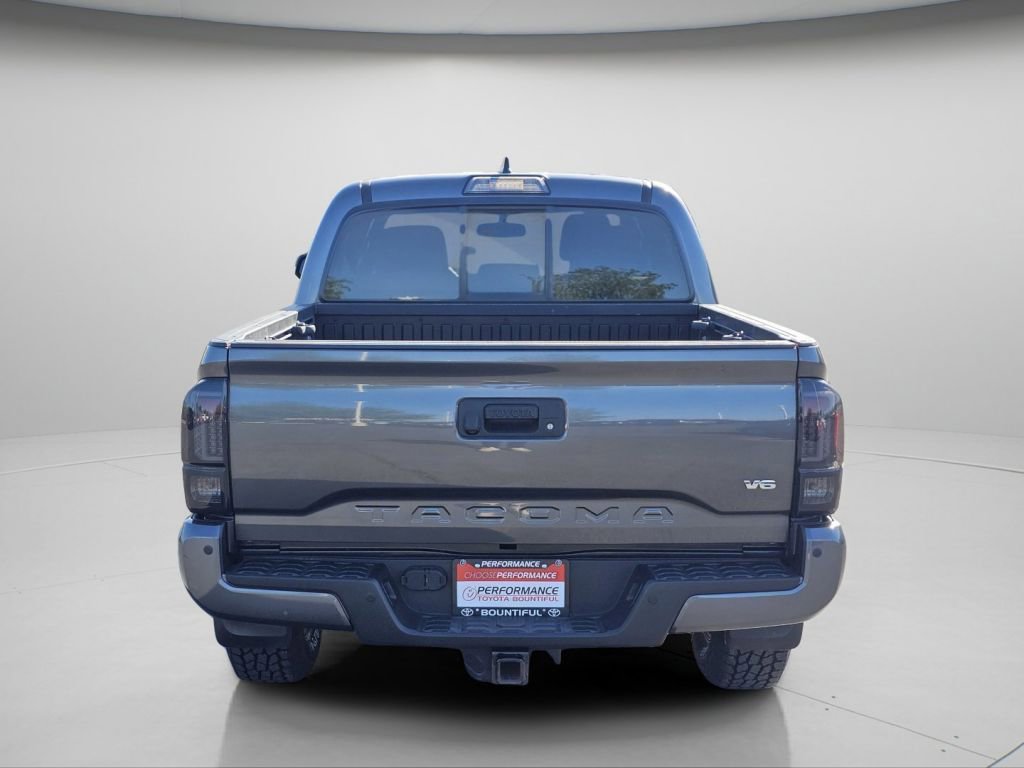 Used 2016 Toyota Tacoma TRD Off-Road AWD/4WD image 24