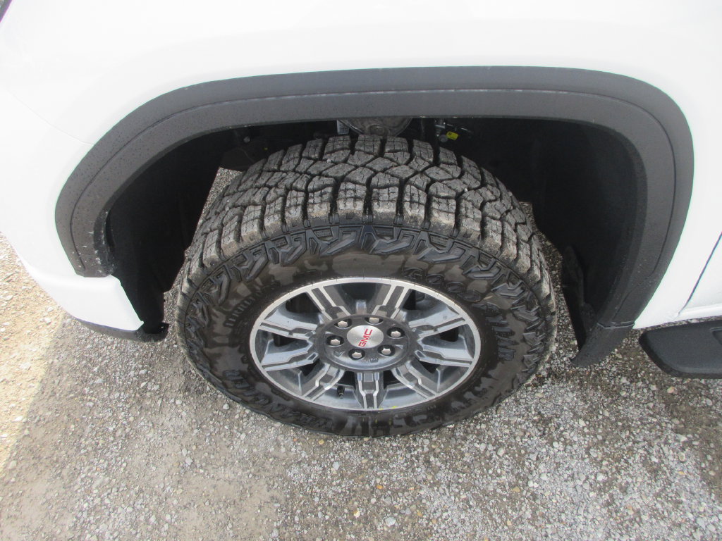 New 2026 GMC Sierra 1500 AT4 w/ AT4 Premium Package AWD/4WD image 14