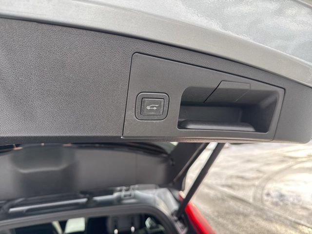 Used 2024 Cadillac XT4 Premium Luxury AWD/4WD image 44