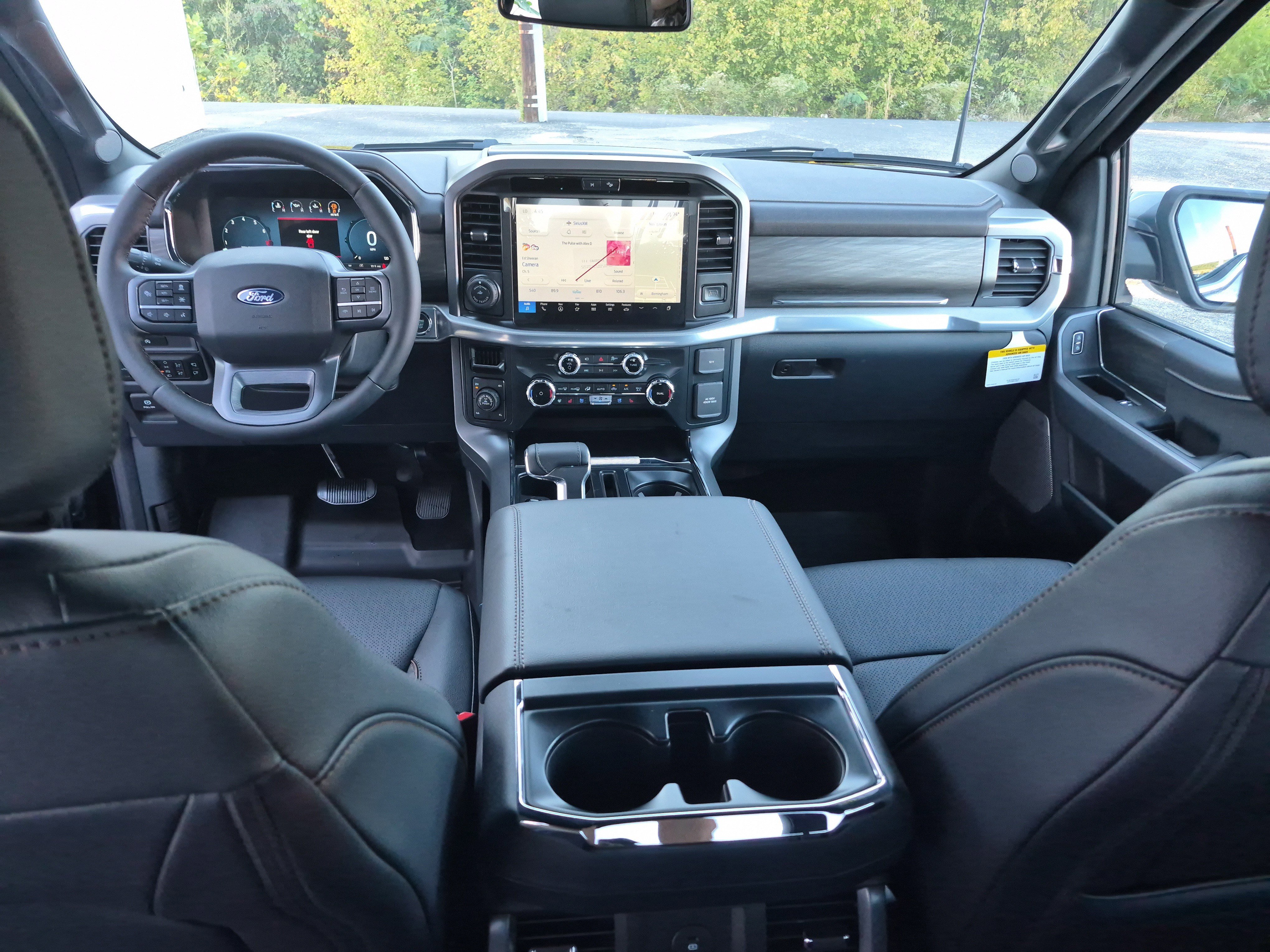 New 2025 Ford F150 Lariat w/ Equipment Group 501A Mid image 21