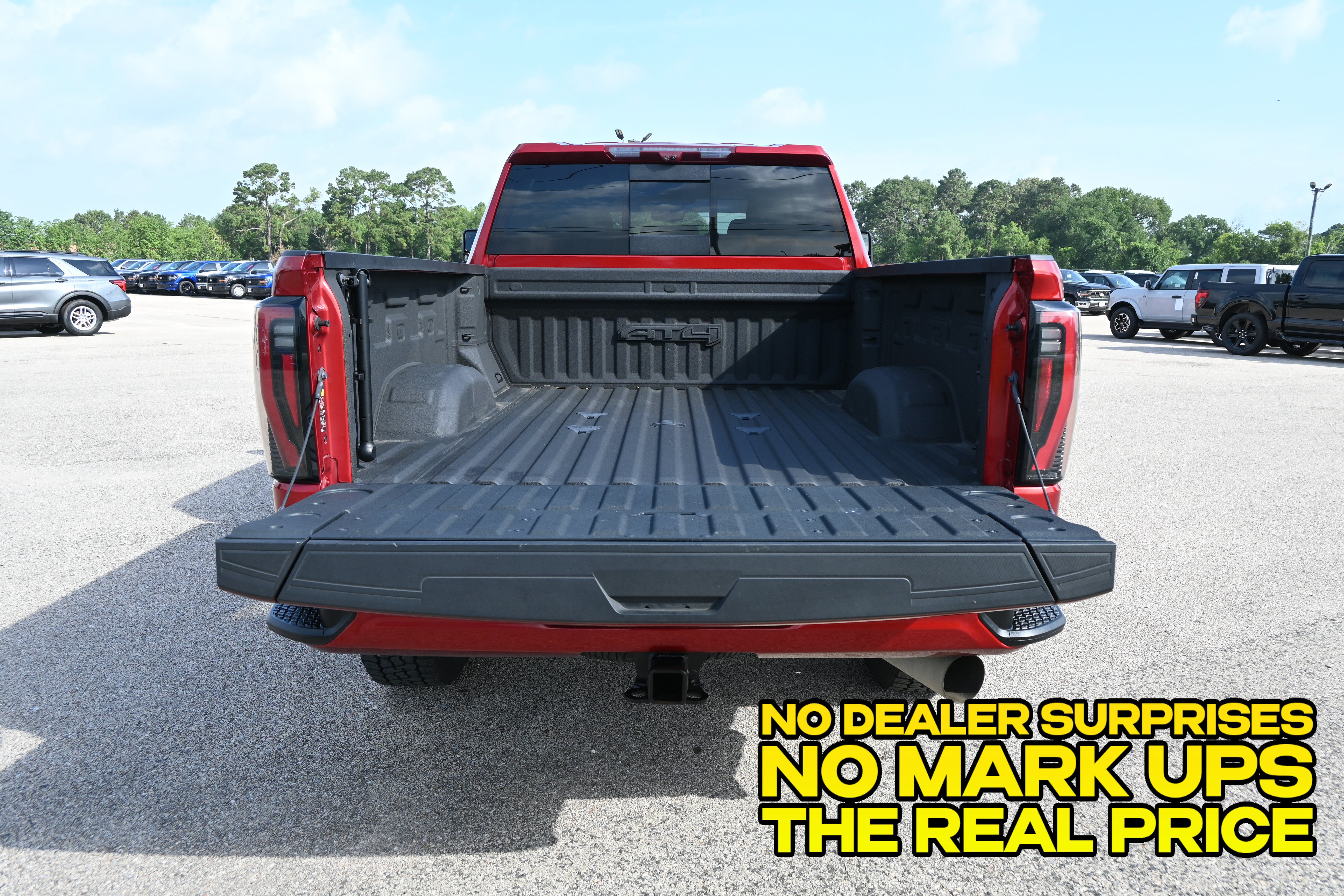 Used 2024 GMC Sierra 2500 AT4 w/ AT4 Premium Plus Package AWD/4WD image 5