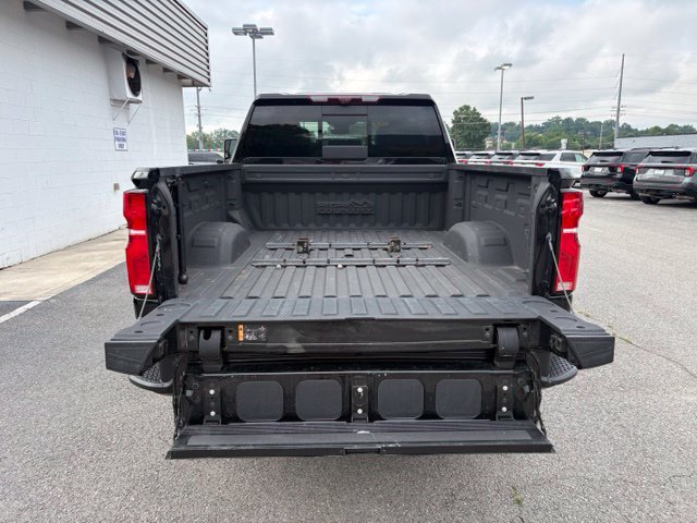Used 2024 Chevrolet Silverado 2500 High Country w/ Technology Package AWD/4WD image 37
