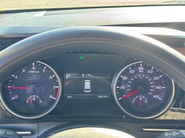 Used 2024 Kia Carnival EX FWD image 15