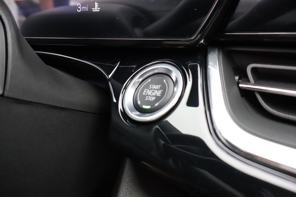 New 2026 Chevrolet Trax RS w/ Sunroof Package image 15