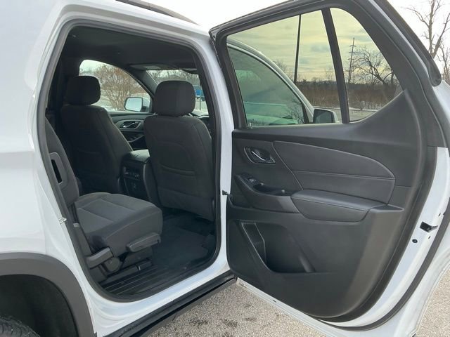 Used 2024 Chevrolet Traverse LT image 20