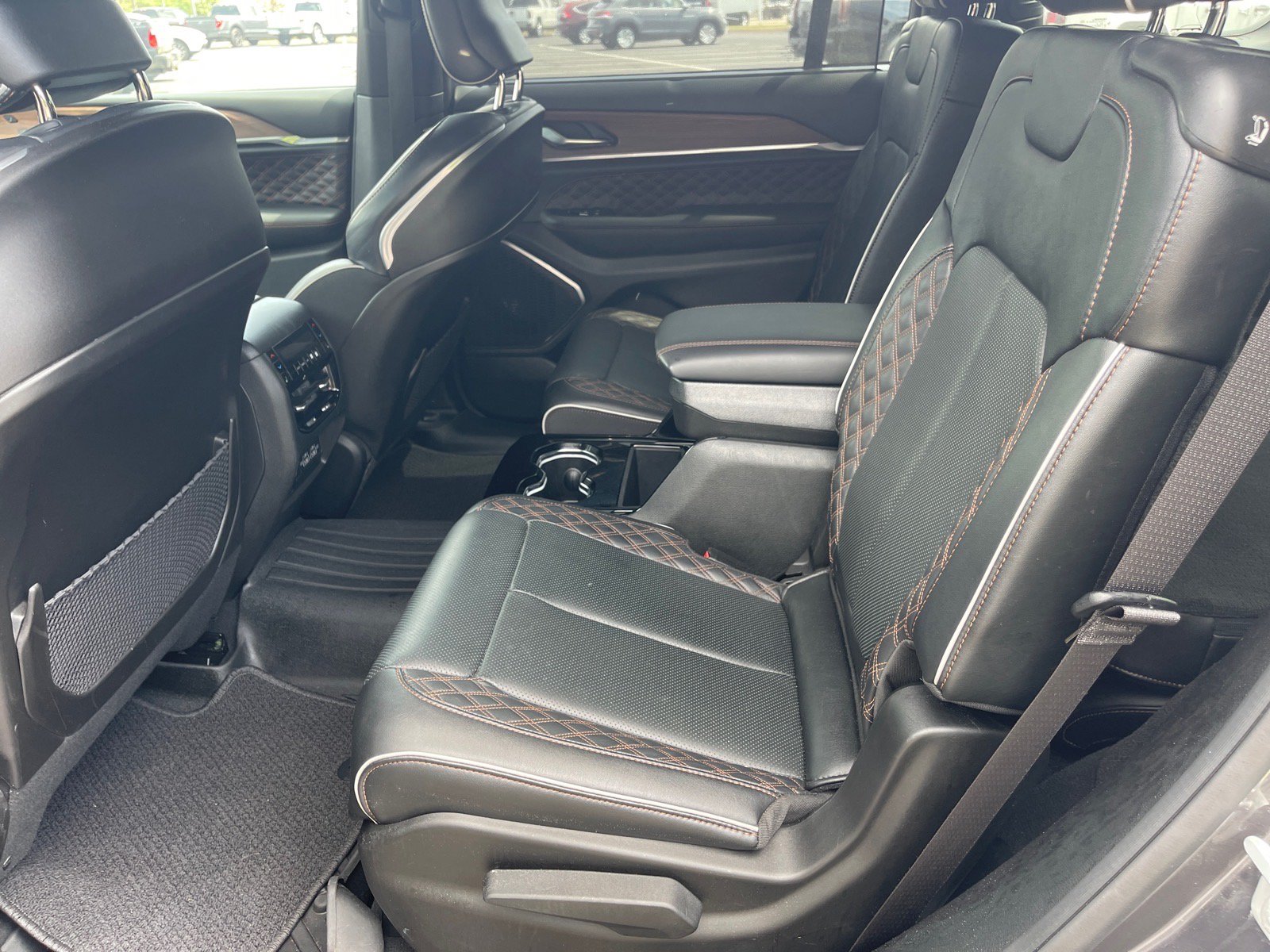 Used 2024 Jeep Grand Cherokee L Summit w/ Advanced Protech Group IV AWD/4WD image 12