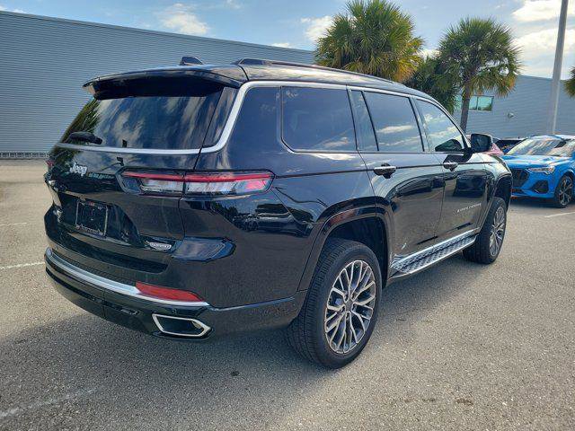 Used 2024 Jeep Grand Cherokee L Summit AWD/4WD image 7