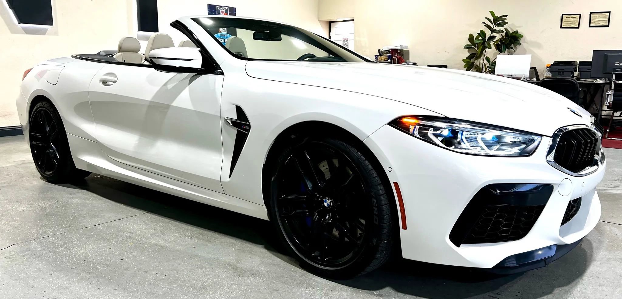 Used 2020 BMW M8 Convertible 2D image 10