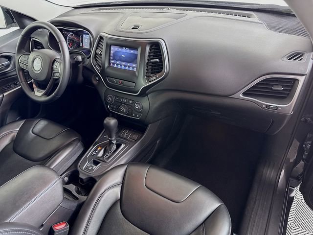 Used 2019 Jeep Cherokee Latitude Plus w/ Cold Weather Group image 27