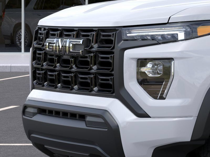 New 2026 GMC Canyon Elevation w/ LPO, Black Badging Package AWD/4WD image 13