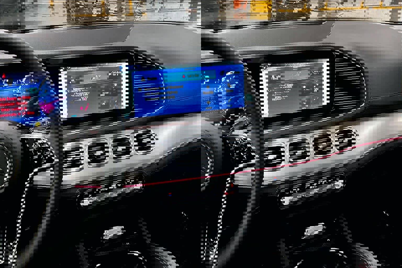 Used 2025 Mercedes-Benz GLE 350 4MATIC image 7