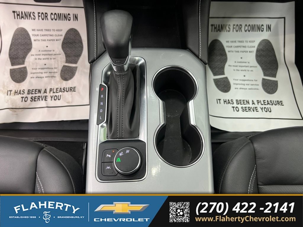 Used 2025 Chevrolet Blazer LT w/ Midnight/Sport Edition FWD image 30