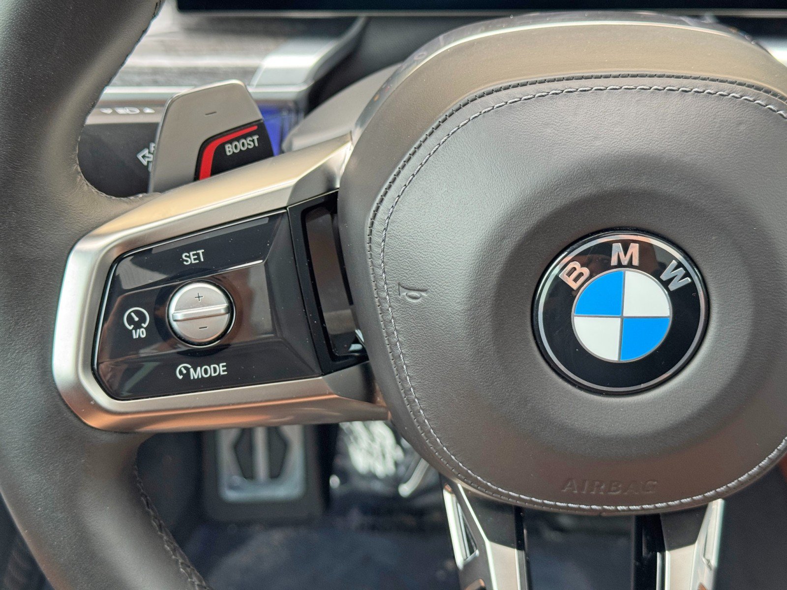 Used 2023 BMW 760i xDrive w/ Executive Package AWD/4WD image 23