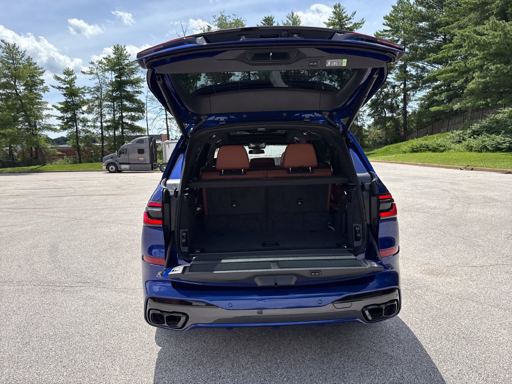 New 2027 BMW X7 M60i AWD/4WD image 28