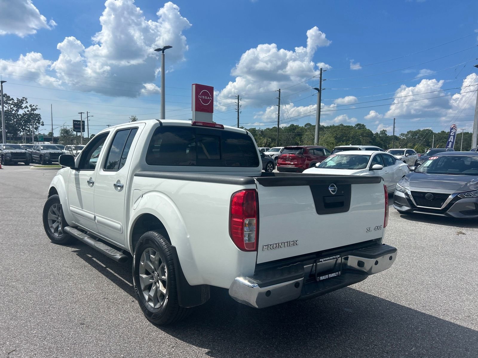 Used 2019 Nissan Frontier SL image 6